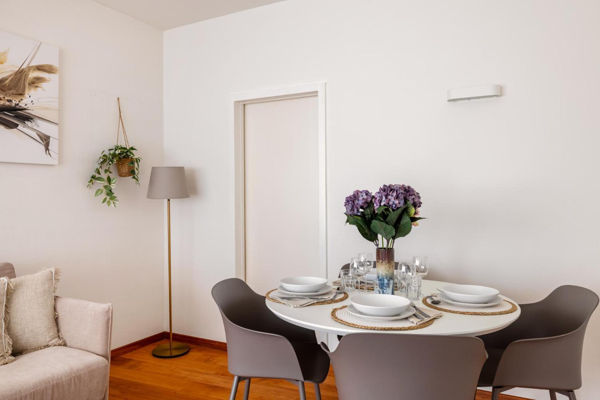 Lake Modern Suites - Free Parking Lugano Exterior photo