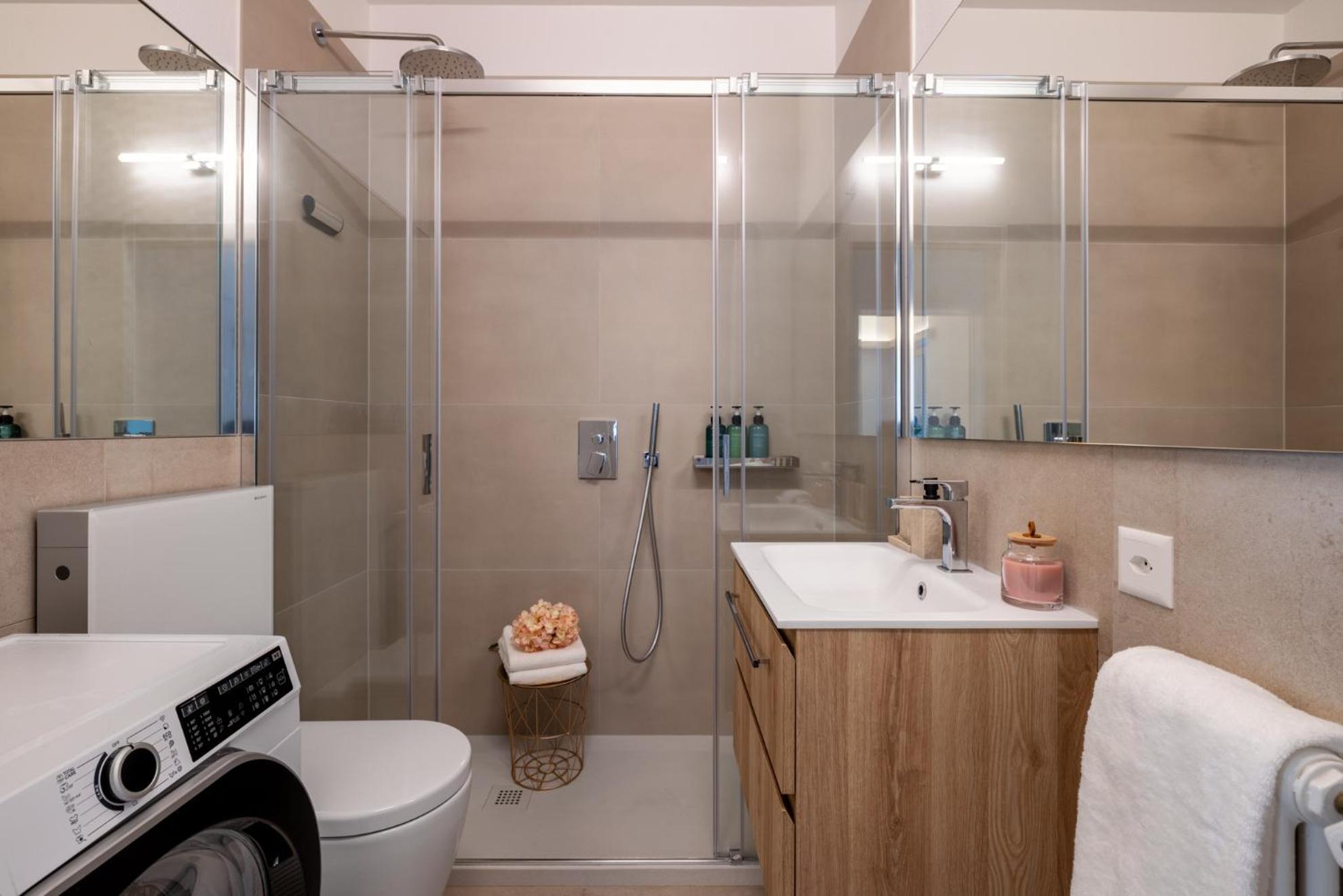 Lake Modern Suites - Free Parking Lugano Exterior photo